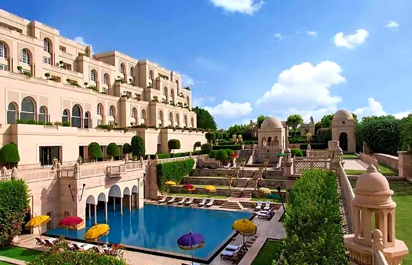 Trident, Agra